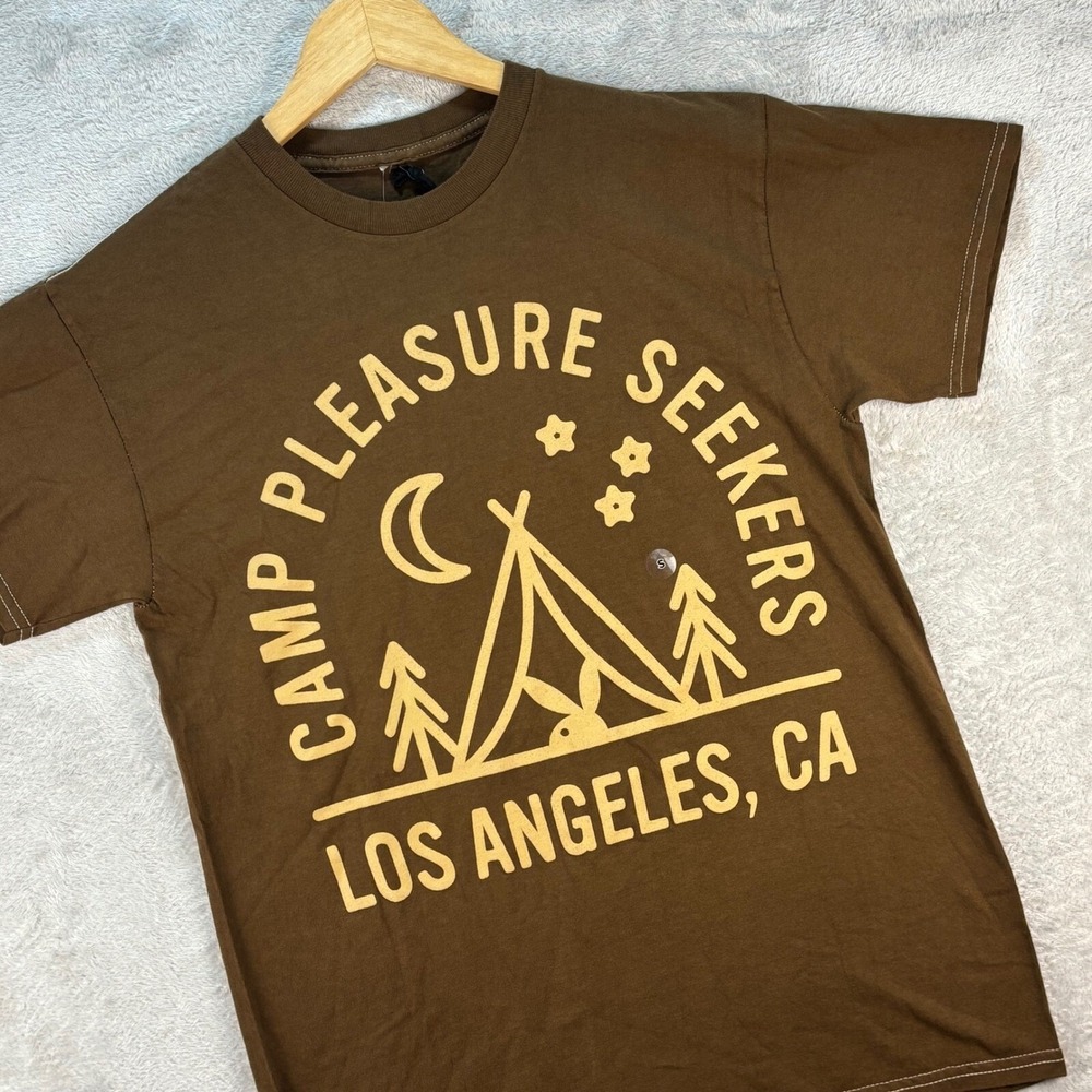 Playboy Men's Camp Pleasure Seekers Tee Brown Graphic Los Angeles Sz Small